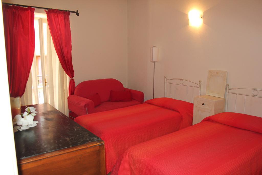 Hotel Porta Santa Maria Busca Kültér fotó