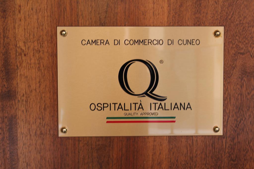 Hotel Porta Santa Maria Busca Kültér fotó