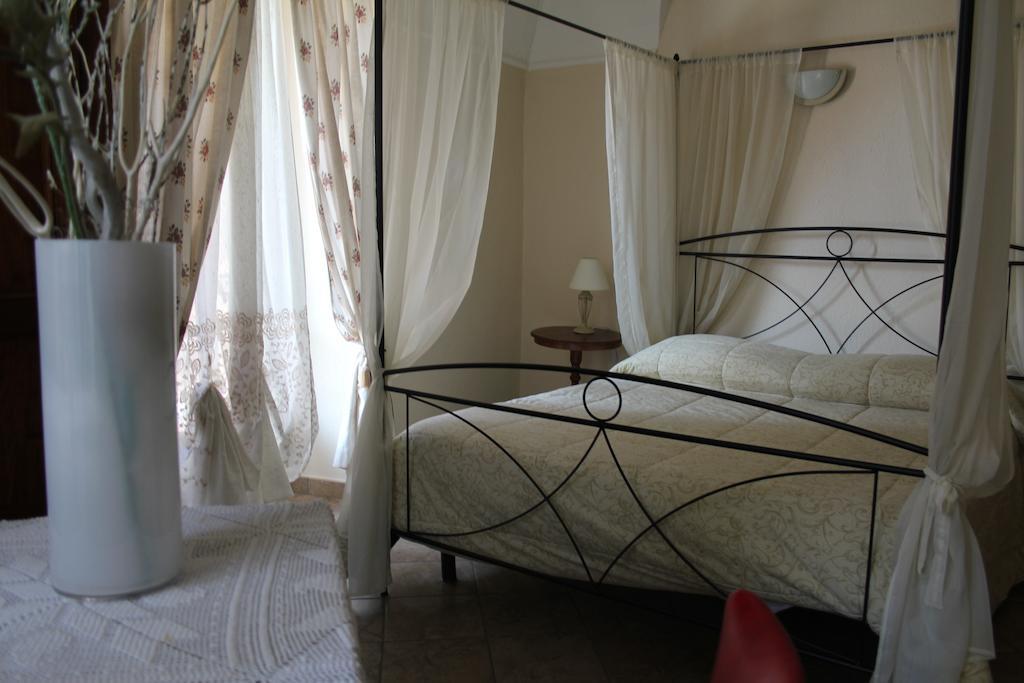 Hotel Porta Santa Maria Busca Szoba fotó